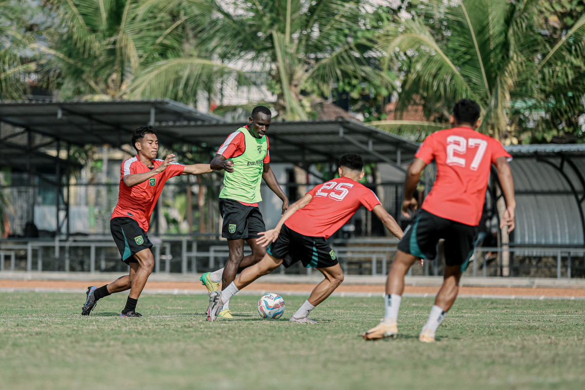 Flavio Silva Yakin Persebaya Mampu Hadapi Tantangan di Liga 1 2024/2025