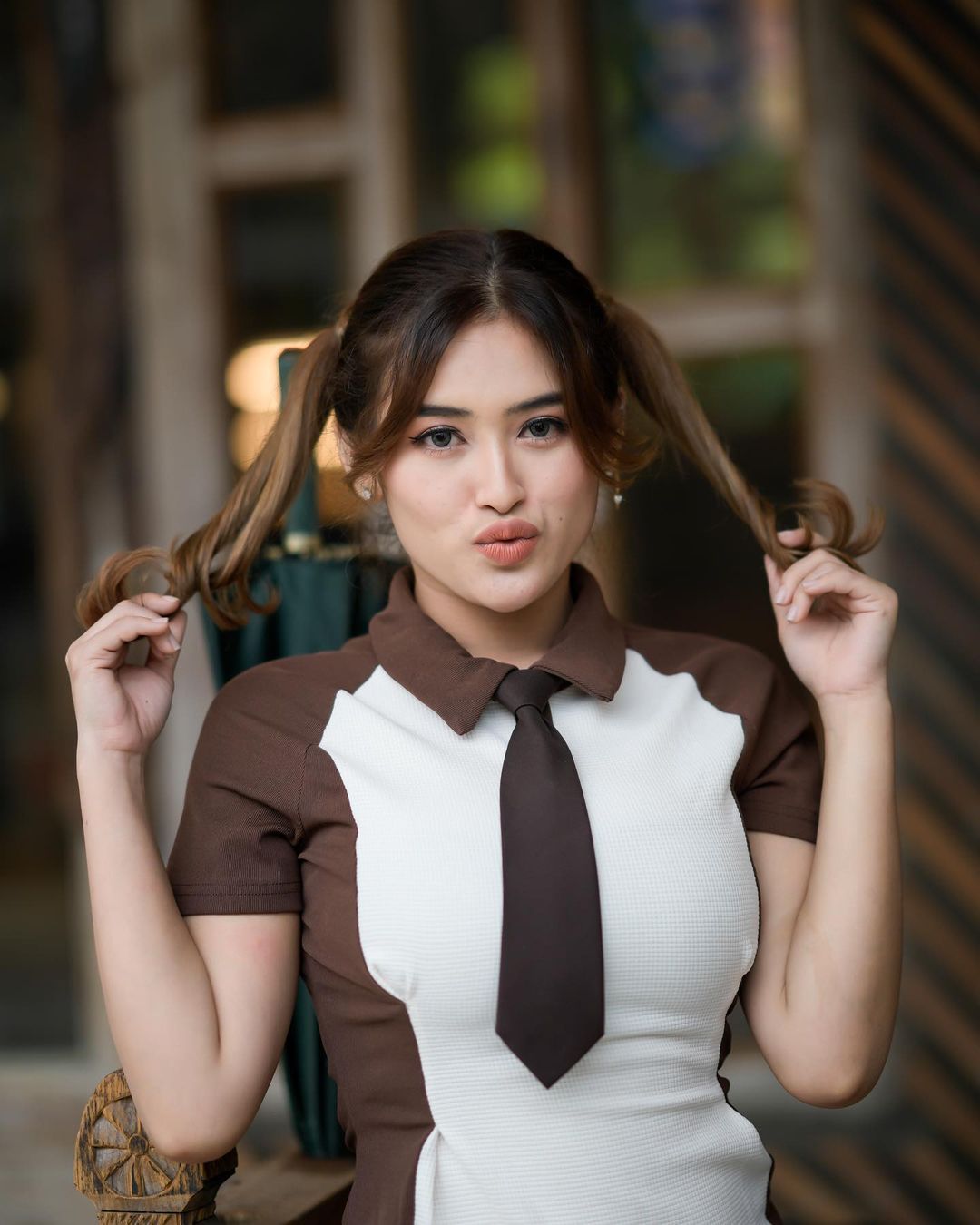 Lirik Lagu Crito Mustahil – Shepin Misa