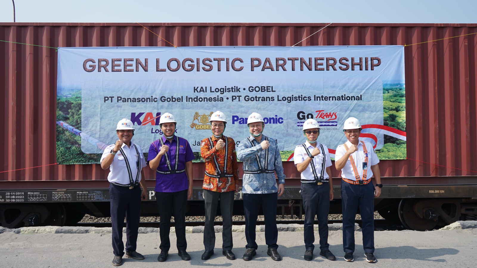 KAI Logistik dan Gobel Group Tandatangani MoU Dukung Green Logistic Nasional