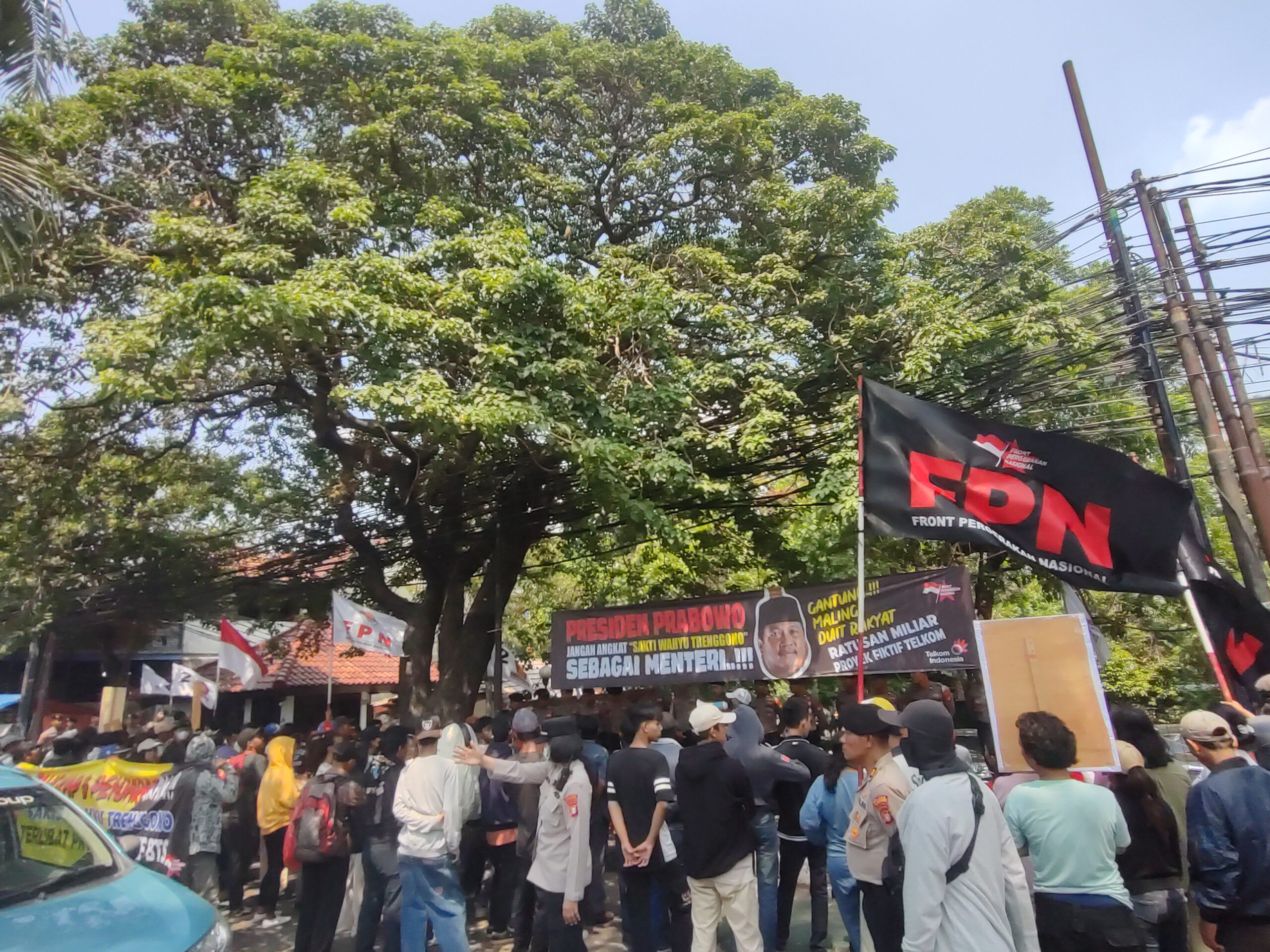 Unjuk Rasa di DPP Gerindra, FPN Minta Prabowo Tak Masukan Sakti Wahyu Trenggono ke Dalam Kabinet