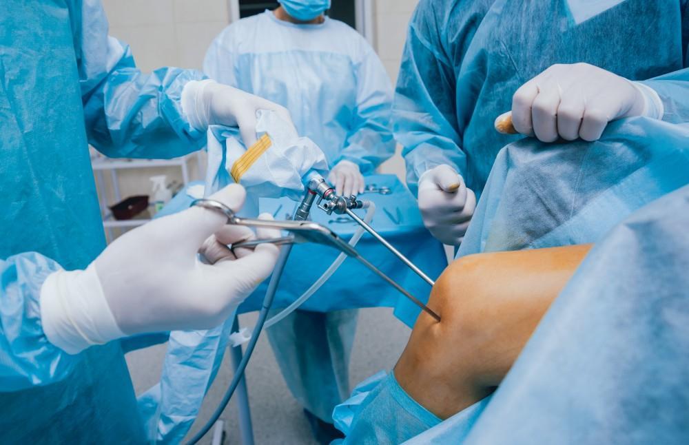 Penanganan Cedera Lutut dengan Teknologi Arthroscopy, Penanganan Komprehensif Cedera Orthopedi dengan Teknologi Terkini