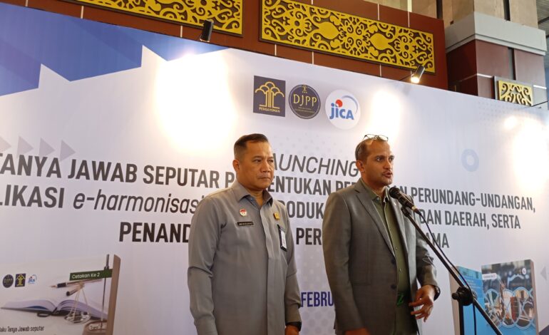 Kemenkum Luncurkan Buku Tanya Jawab dan Aplikasi E-Harmonisasi untuk Tingkatkan Kualitas Regulasi