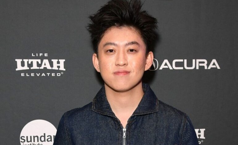 Rich Brian Rilis Album Ketiga ‘Where Is My Head?’ pada Mei 2025