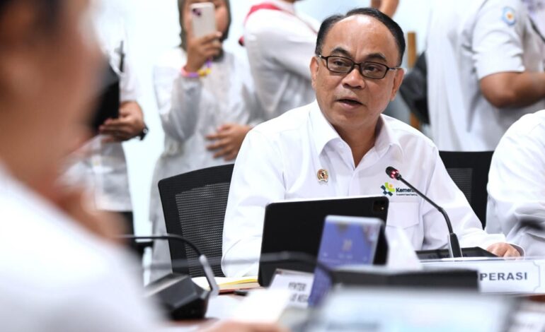 Menkop: Pengelolaan Kopdes Merah Putih Harus Profesional dan Transparan