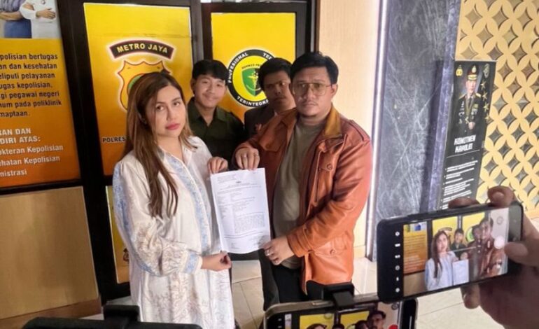 Ratu Meta Laporkan Suami atas Dugaan KDRT: “Saya Tidak Akan Berdamai!”