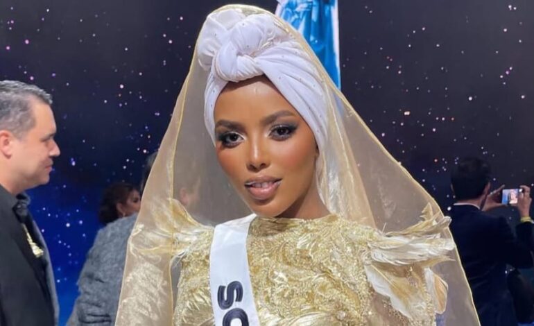 Khadija Omar, Finalis Miss Universe Berhijab Pertama, Putuskan Lepas Hijab