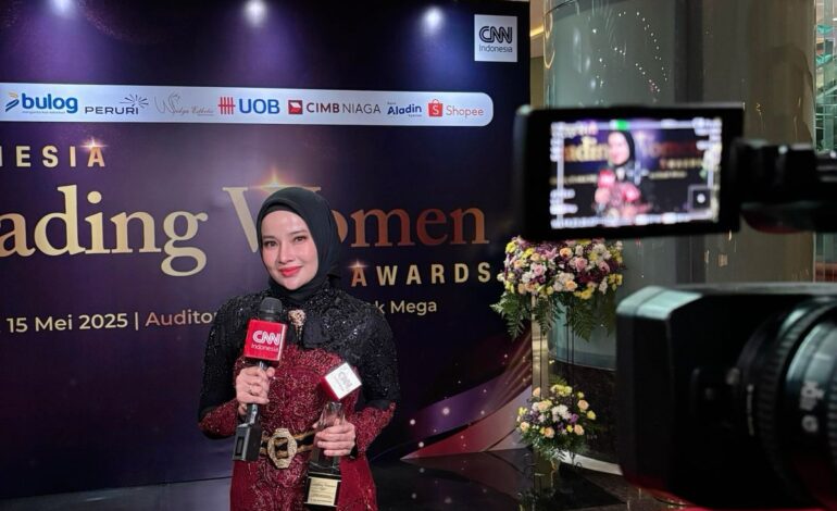 Menginspirasi, dr. Ayu Widyaningrum Raih Penghargaan Perempuan Inspiratif Nasional 2025