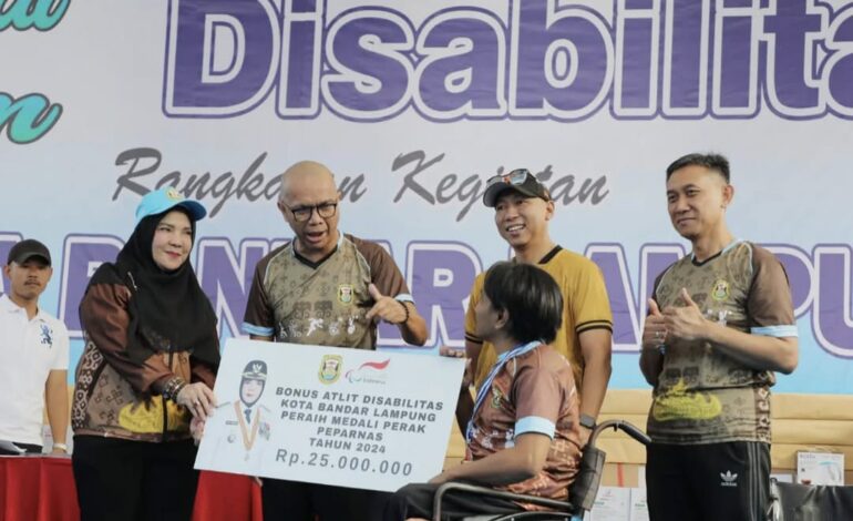 Reda Manthovani Pecahkan Rekor MURI Bersama Ribuan Penyandang Disabilitas di Bandar Lampung