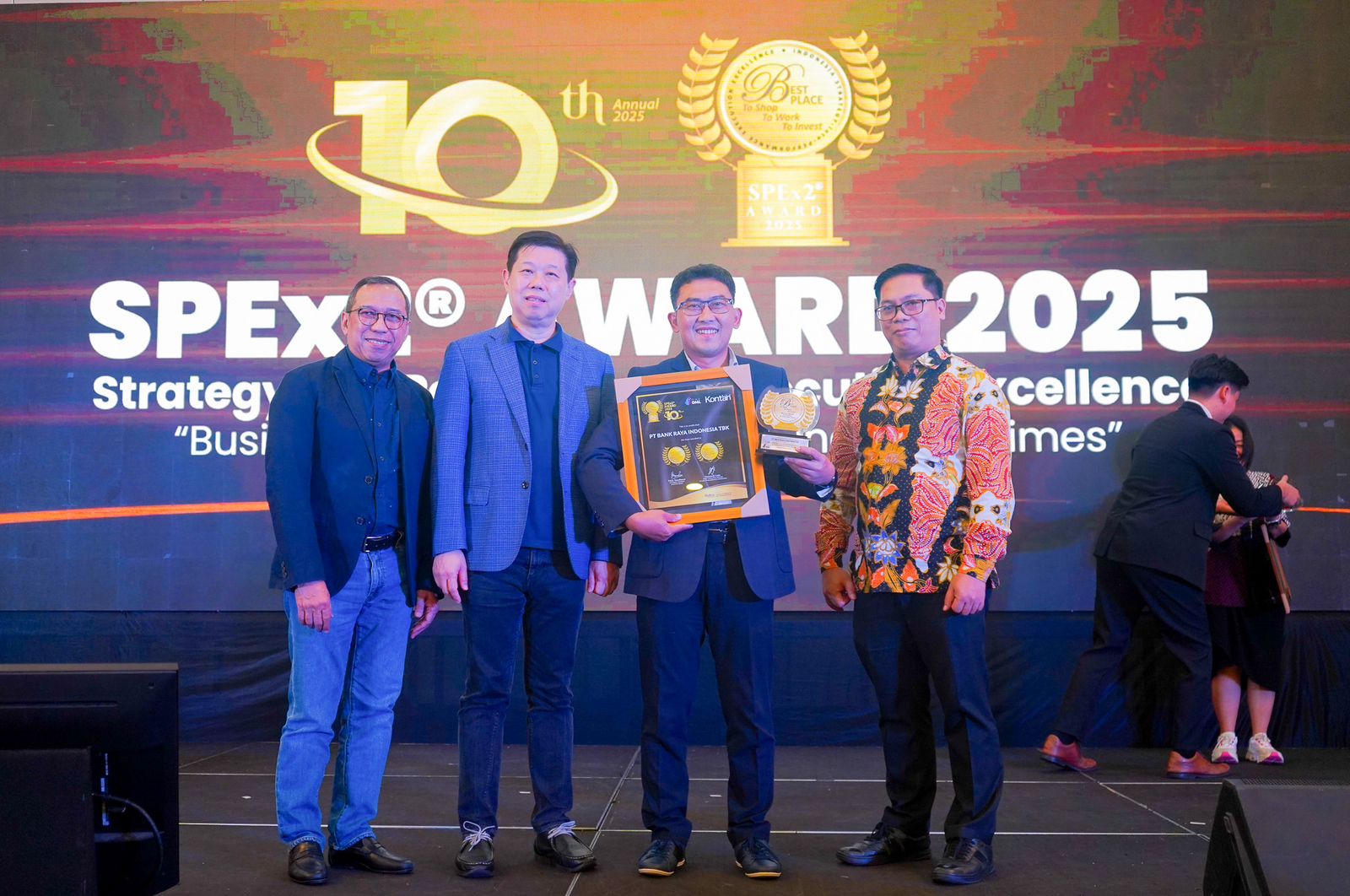 Bank Raya Raih SPEx2 Awards 2025, Apresiasi atas Inovasi Produk Digital