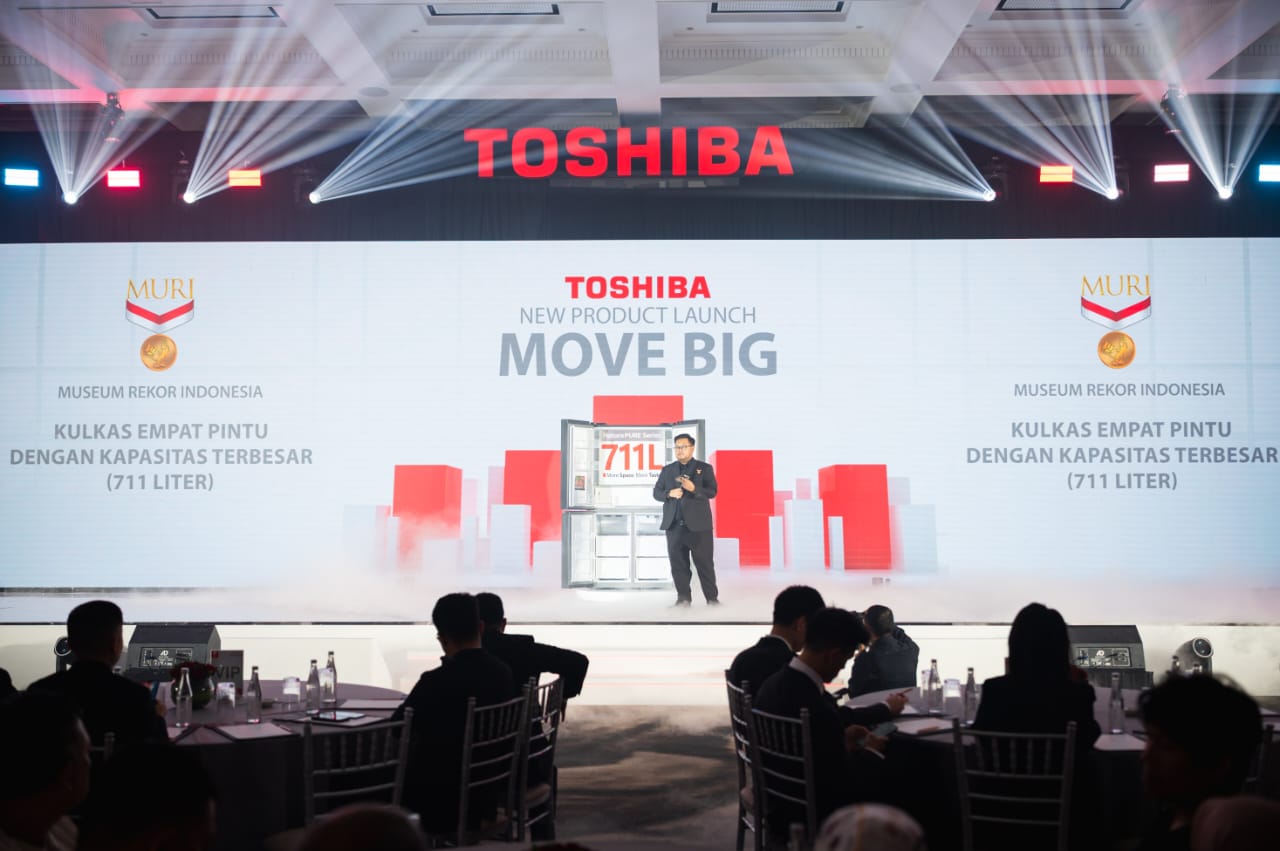Toshiba Catat Rekor MURI, Luncurkan Kulkas Empat Pintu Terbesar di Indonesia