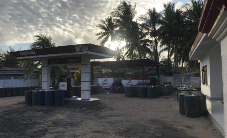 Solar Terbatas, Nelayan Masalembu Terombang-ambing di Laut Kebijakan