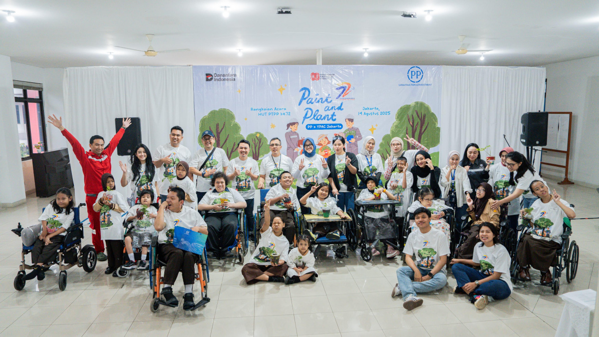 PTPP Gelar CSR “Paint & Plant” Bersama YPAC Jakarta