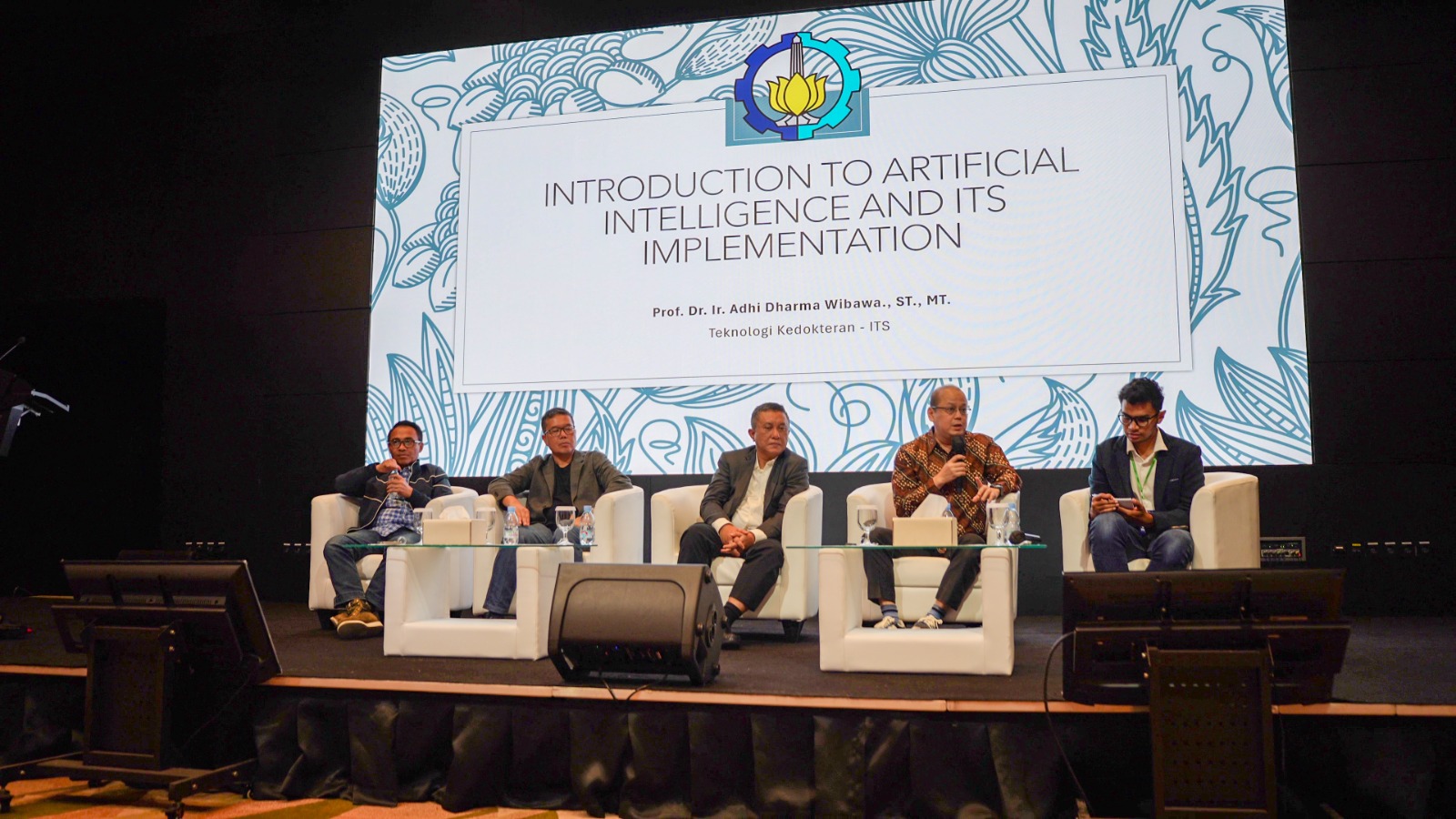 Kongres Alumni Elektro ITS Soroti AI dan Masa Depan Industri