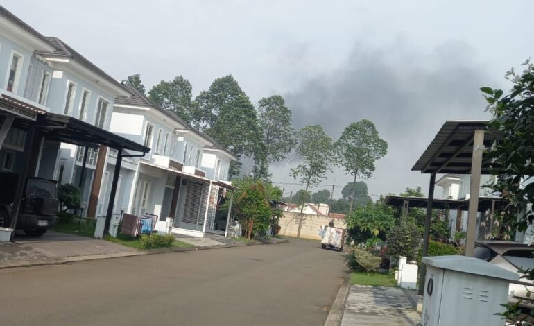 Polusi Asap di Sindang Jaya Memburuk, Warga Desak Pemerintah Bertindak