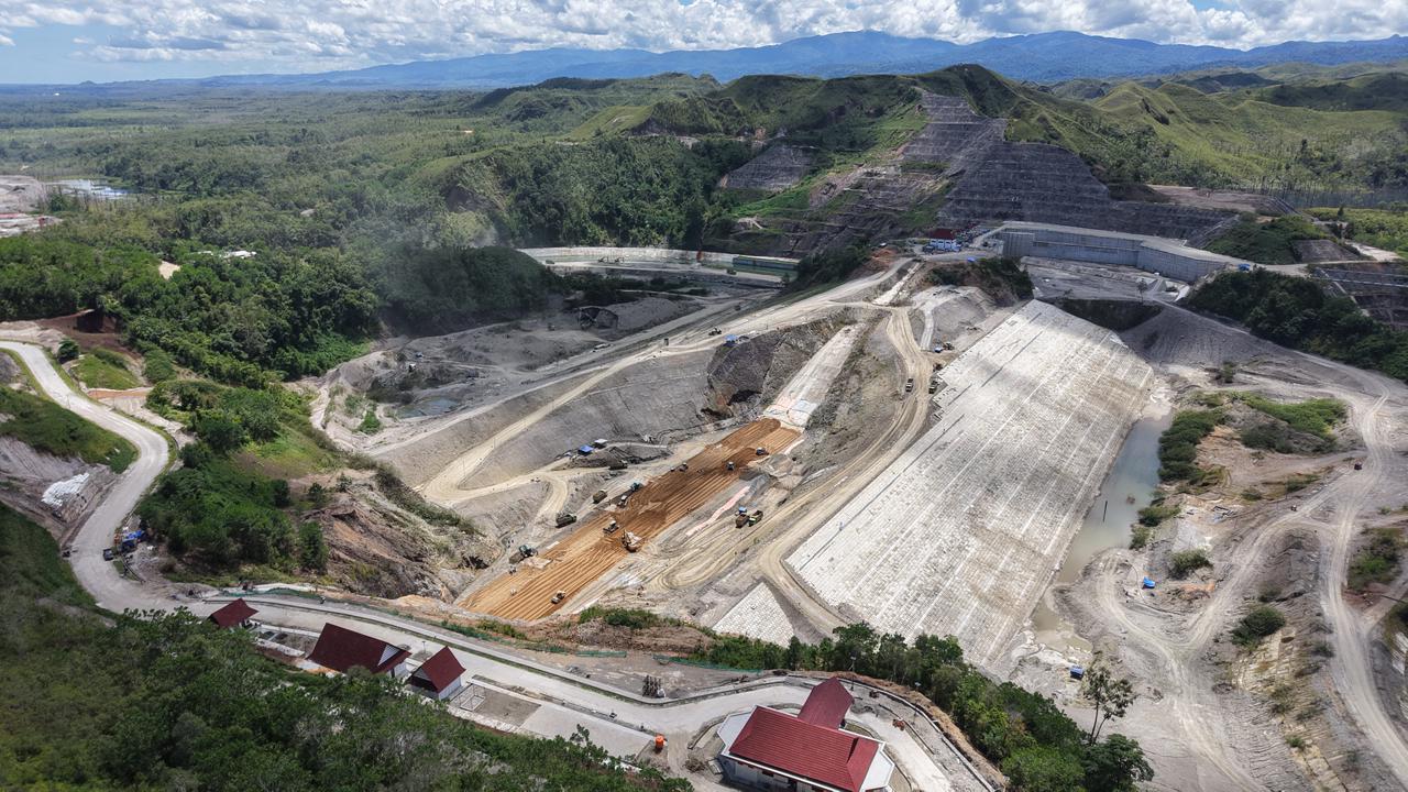 PTPP Tuntaskan 89,8 Persen Pembangunan Bendungan Way Apu di Pulau Buru