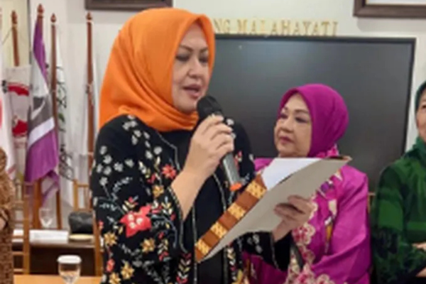 Mosi Tidak Percaya Dewan Pimpinan Kowani terhadap Ketua Umum Nannie Hadi Tjahjanto Mencuat