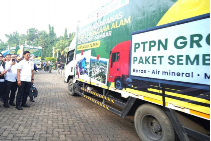 PTPN Group Bergerak Cepat, Salurkan Bantuan Pangan untuk Korban Bencana Alam diSumatera