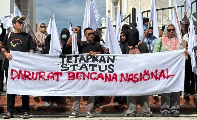 Bendera Putih Berkibar di Aceh, Desakan Buka Bantuan Internasional Kian Menguat