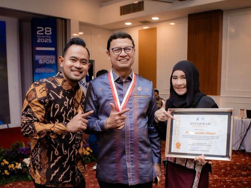 Kosmesia Raih Anugerah PROAKTIF 2025 dari BPOM, Tegaskan Komitmen Pembinaan UMKM Kosmetik Indonesia