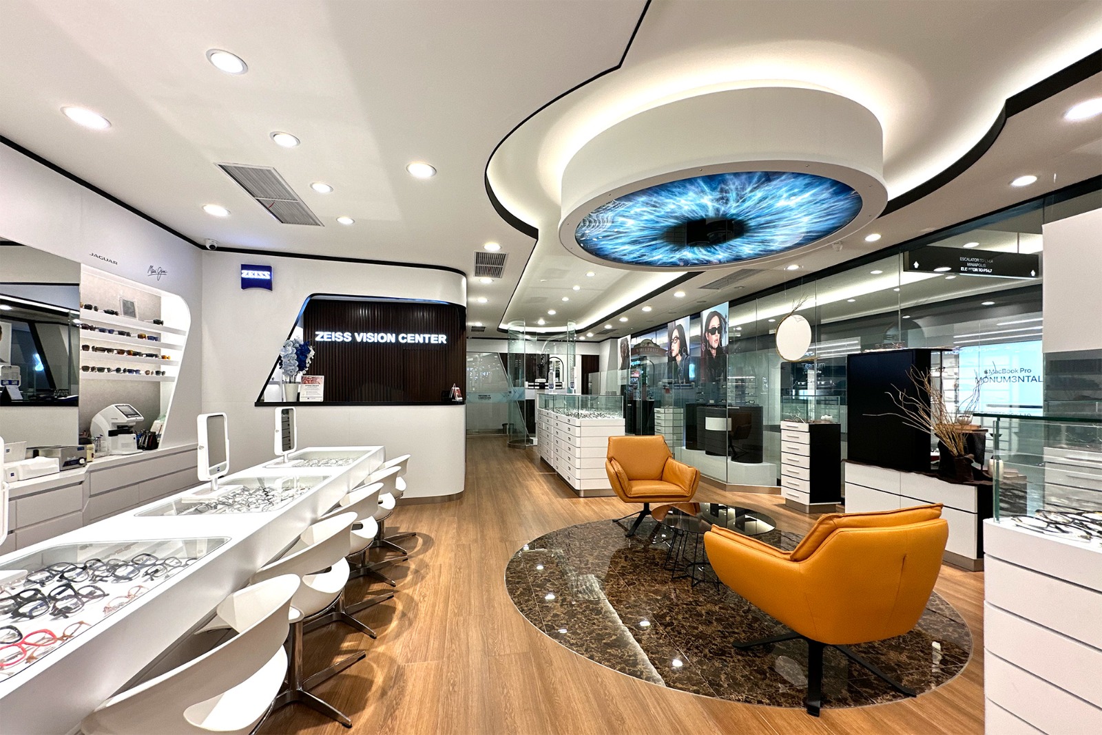 Optik Tunggal Hadirkan ZEISS VISION CENTER, Destinasi Vision Care Kelas Dunia