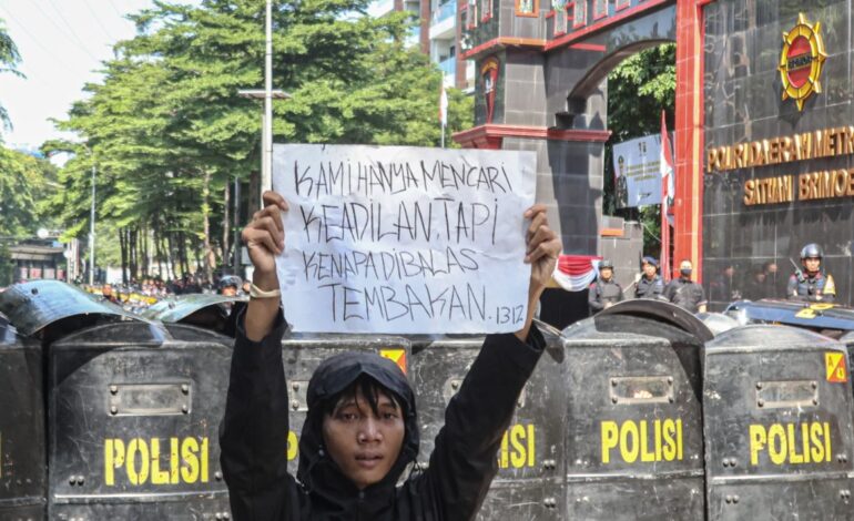 Amnesty International: Polisi Gunakan Kekerasan Melawan Hukum Saat Demo Akhir Agustus 2025