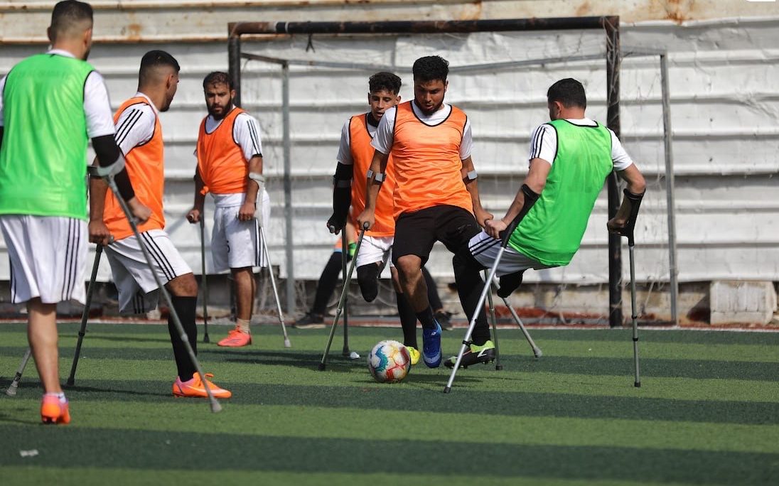 Israel Blokir Hibah Rumput Sintetis dari Tiongkok untuk Sepak Bola Palestina