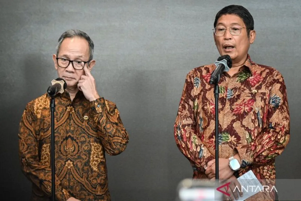 Ketua OJK Mahendra Siregar dan Inarno Djajadi Mundur: Alasan Resmi dari OJK dan Dampaknya bagi Sektor Keuangan