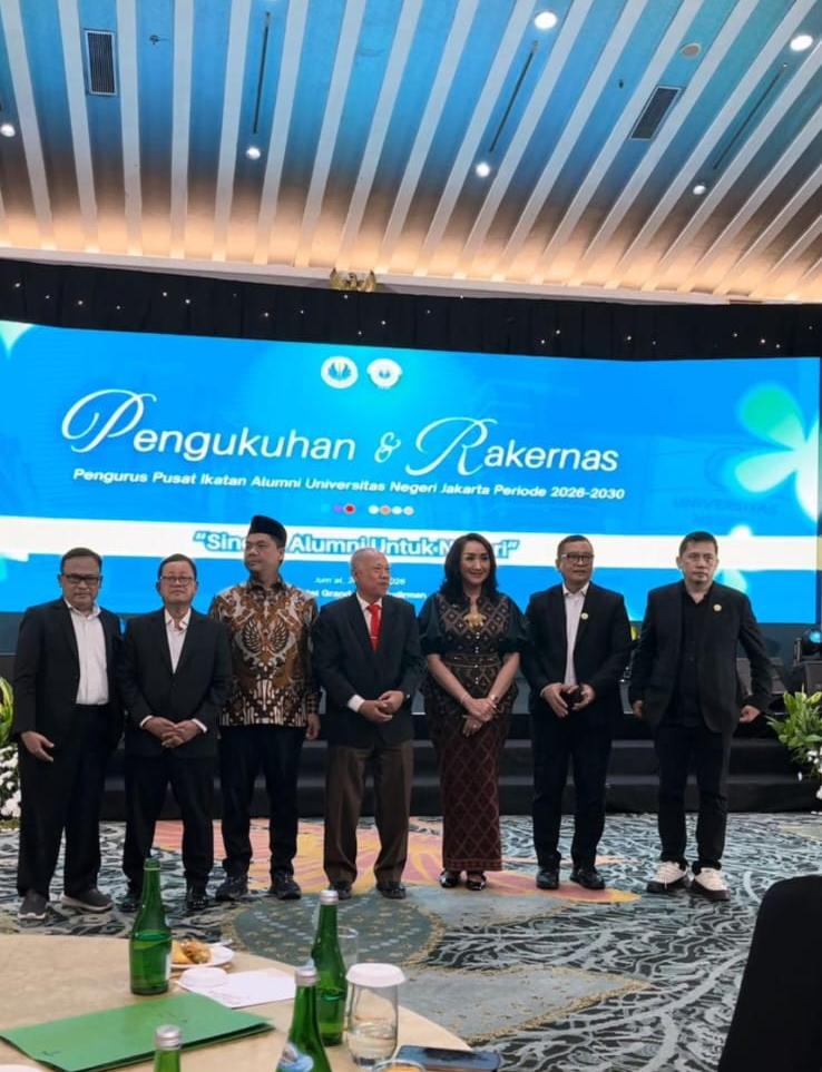 Giwo Rubianto Hadiri Pengukuhan dan Rakernas Ikatan Alumni UNJ 2026–2030